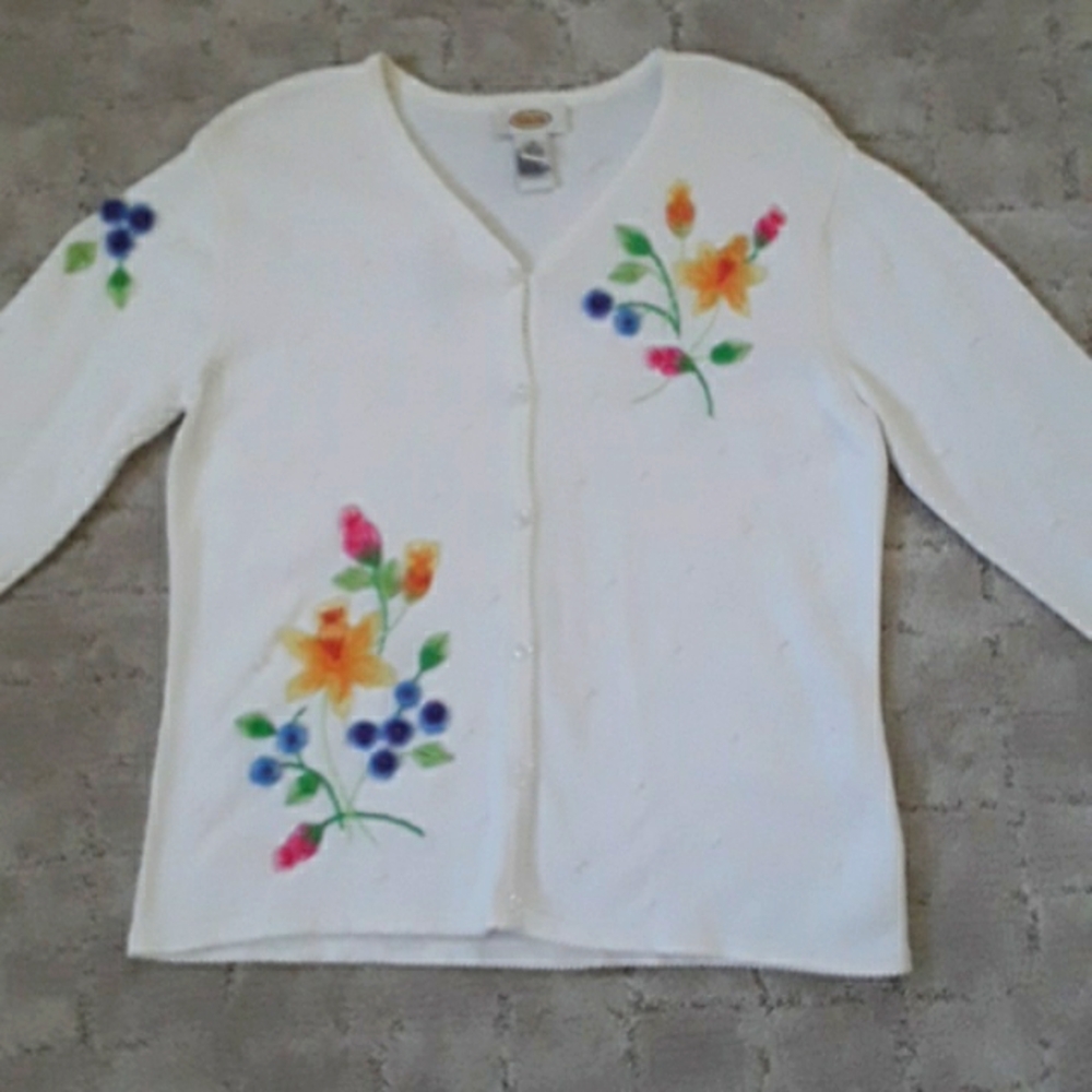 Talbots cardigan Sweater with Embroidered flowers size M